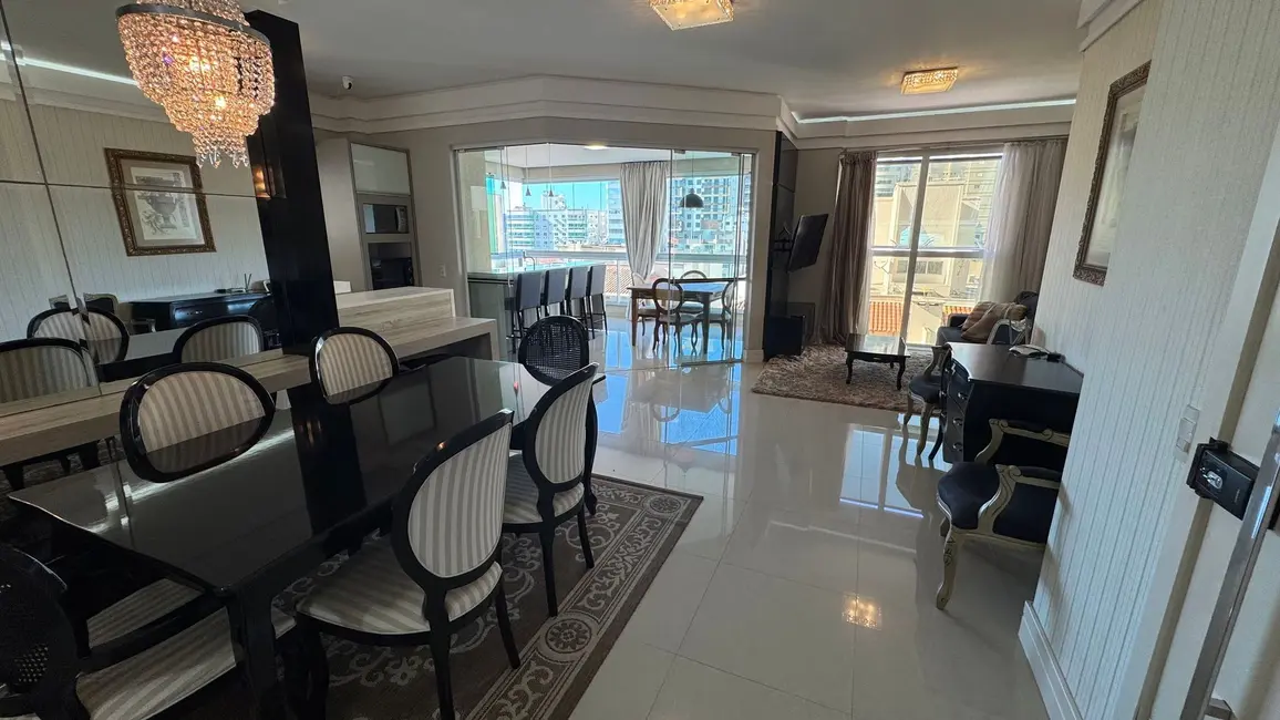 Foto 4 de Apartamento com 3 quartos à venda, 182m2 em Meia Praia, Itapema - SC