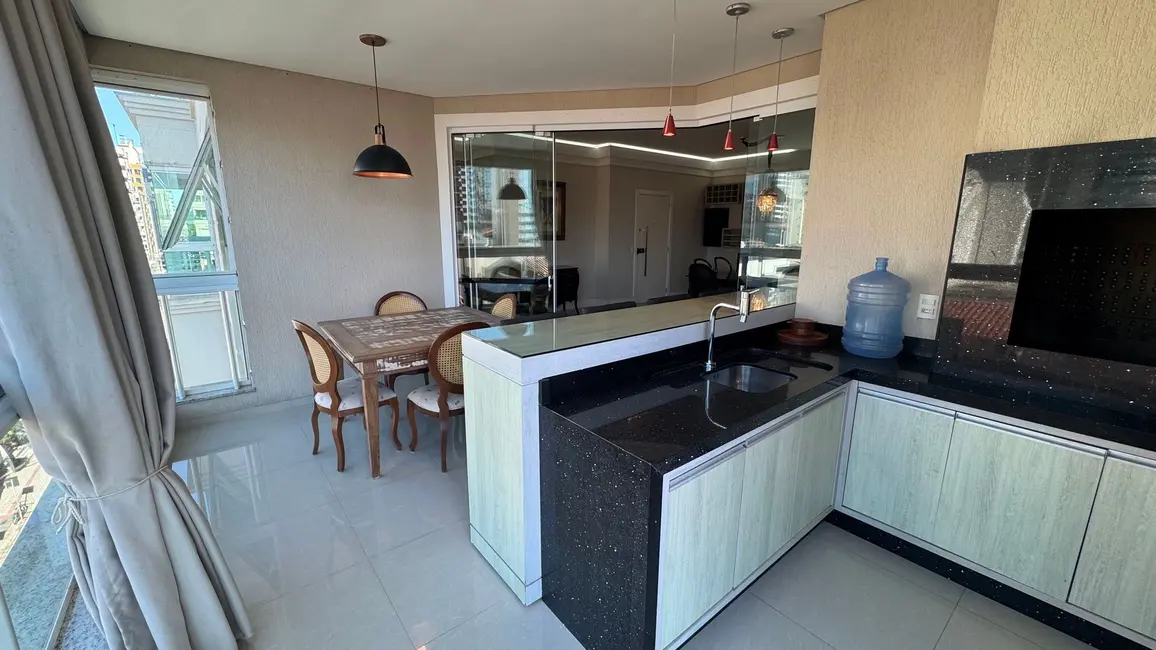 Foto 8 de Apartamento com 3 quartos à venda, 182m2 em Meia Praia, Itapema - SC