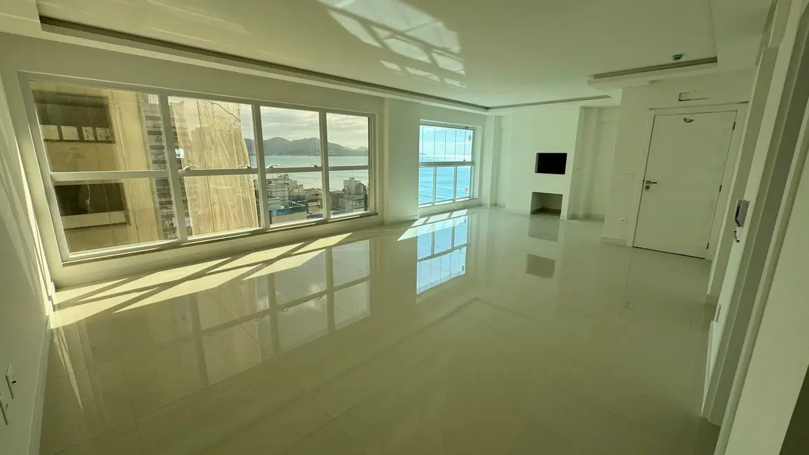 Foto 9 de Apartamento com 4 quartos à venda, 179m2 em Meia Praia, Itapema - SC