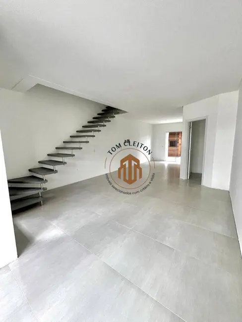 Foto 5 de Sobrado com 2 quartos à venda, 129m2 em Santa Terezinha, Gaspar - SC