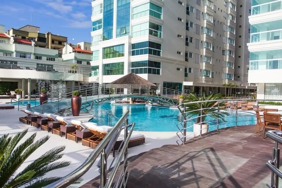 Foto 3 de Apartamento com 4 quartos à venda, 362m2 em Meia Praia, Itapema - SC