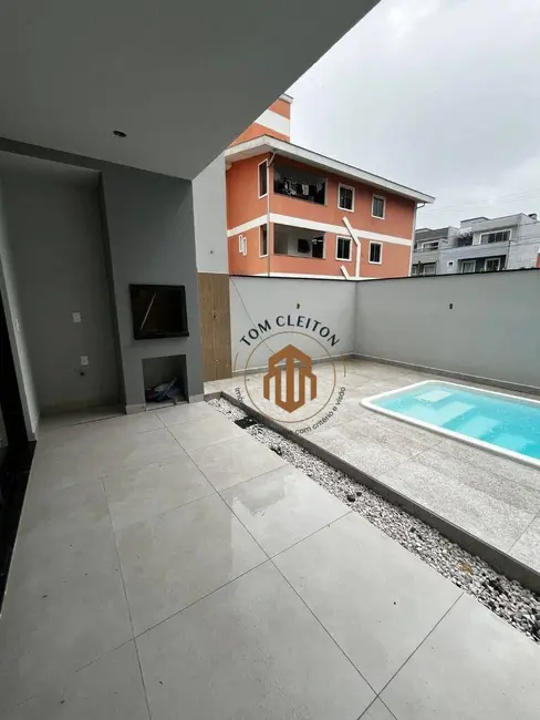 Sobrado com 3 quartos à venda, 113m2 em Barra Velha - SC - imagem 4 Foto 4 de Sobrado com 3 quartos à venda, 113m2 em Barra Velha - SC
