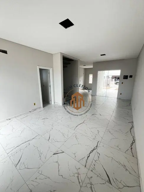 Sobrado com 3 quartos à venda, 150m2 em Gaspar Mirim, Gaspar - SC - imagem 3 Foto 3 de Sobrado com 3 quartos à venda, 150m2 em Gaspar Mirim, Gaspar - SC