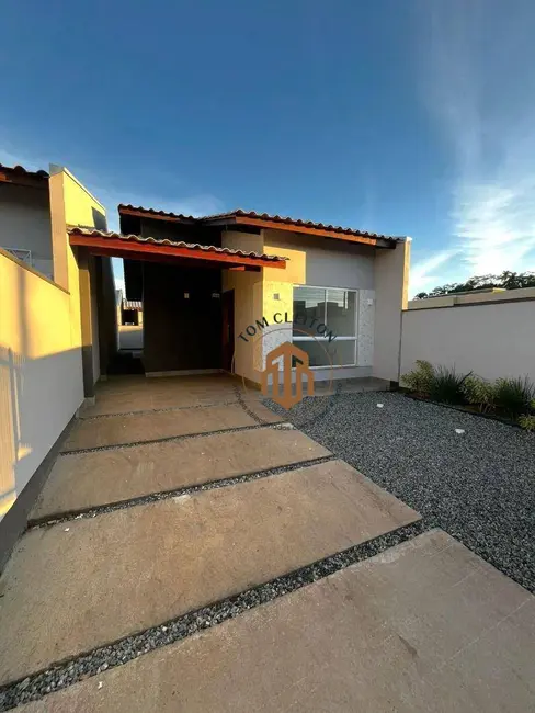 Foto 1 de Casa com 2 quartos à venda, 110m2 em Centro, Barra Velha - SC