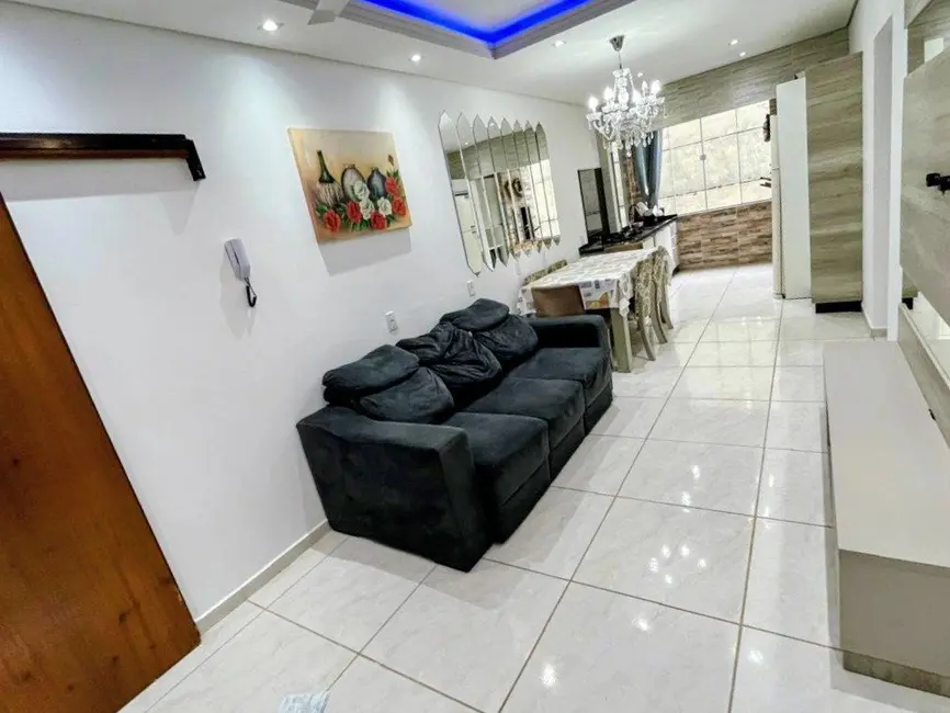 Foto 2 de Apartamento com 2 quartos à venda, 54m2 em Centro, Barra Velha - SC