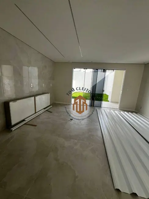 Foto 3 de Sobrado com 3 quartos à venda, 180m2 em Figueira, Gaspar - SC