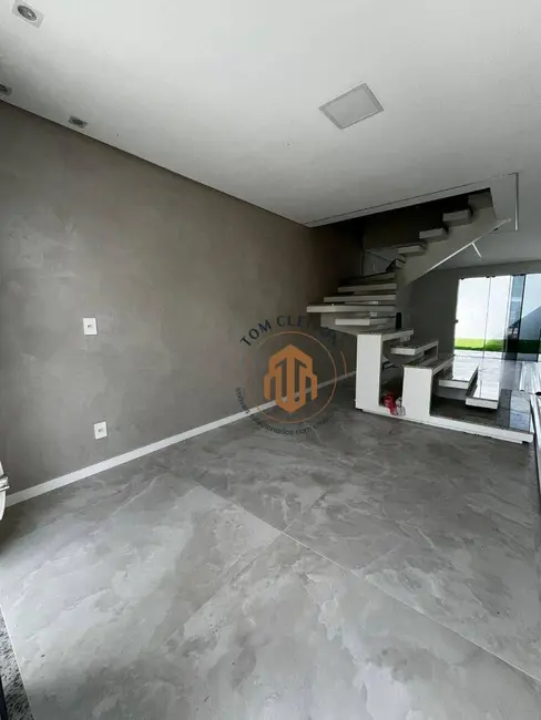 Foto 2 de Sobrado com 3 quartos à venda, 180m2 em Figueira, Gaspar - SC