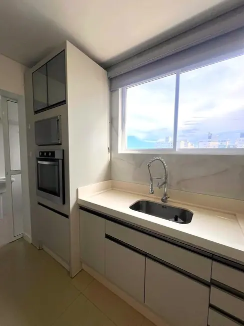 Foto 8 de Apartamento com 3 quartos à venda, 182m2 em Centro, Navegantes - SC