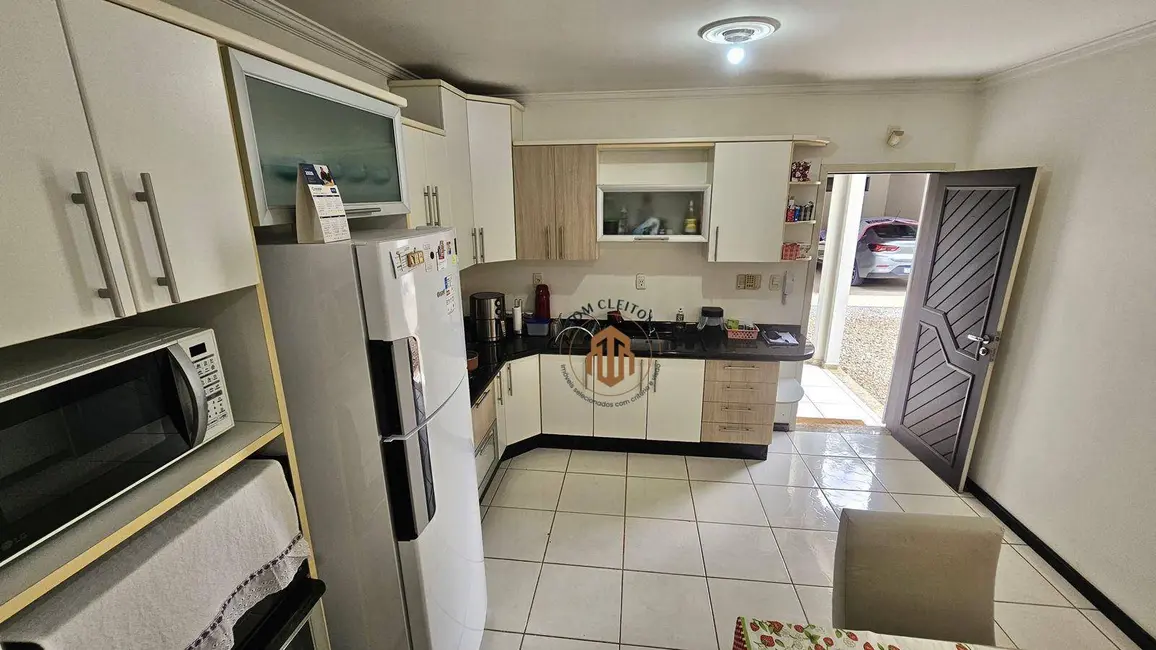 Foto 4 de Casa com 3 quartos à venda, 400m2 em Margem Esquerda, Gaspar - SC