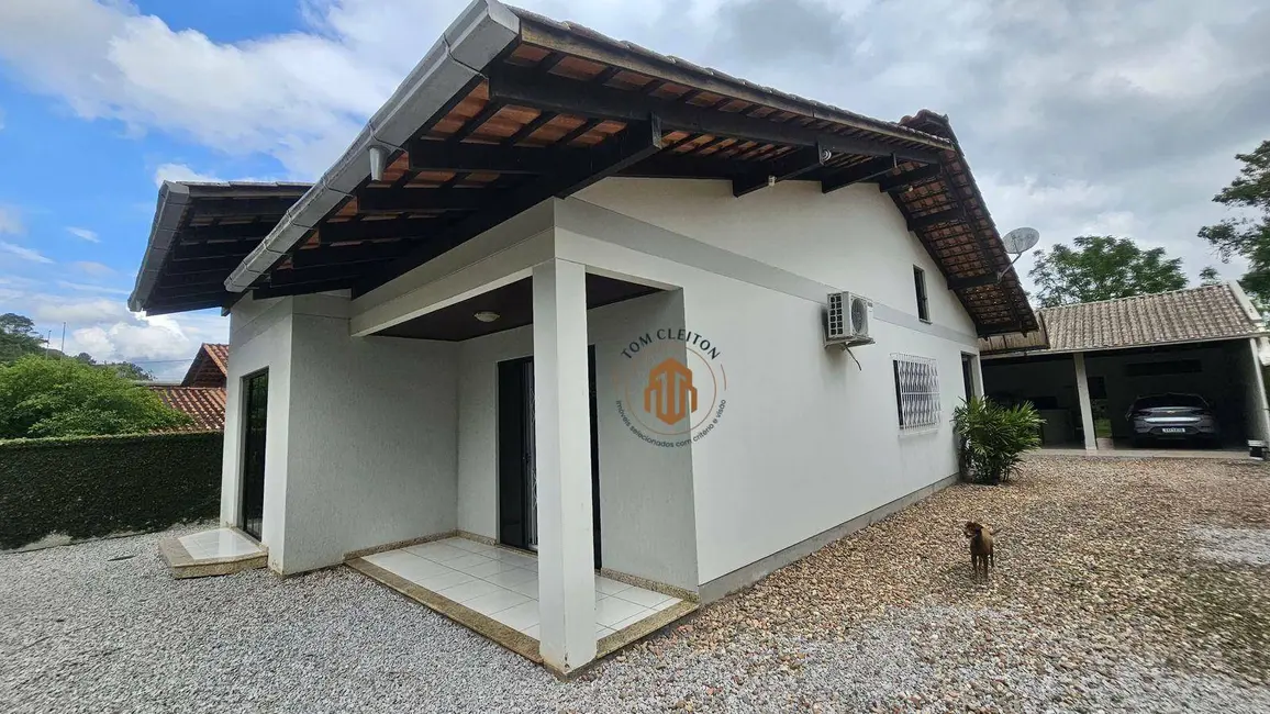 Foto 3 de Casa com 3 quartos à venda, 400m2 em Margem Esquerda, Gaspar - SC