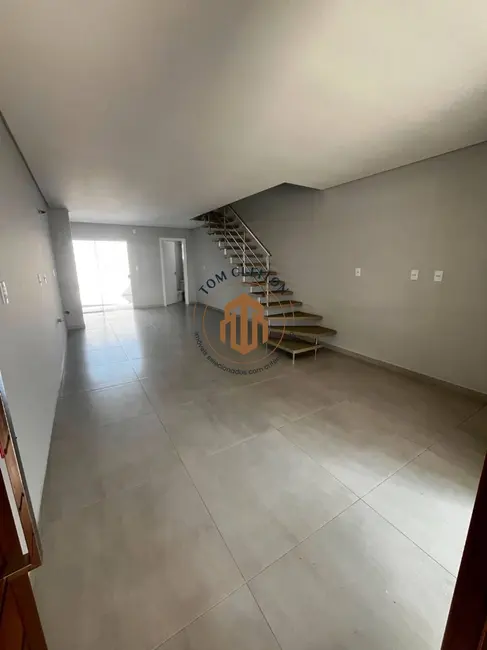 Foto 3 de Sobrado com 2 quartos à venda, 97m2 em Sete de Setembro, Gaspar - SC