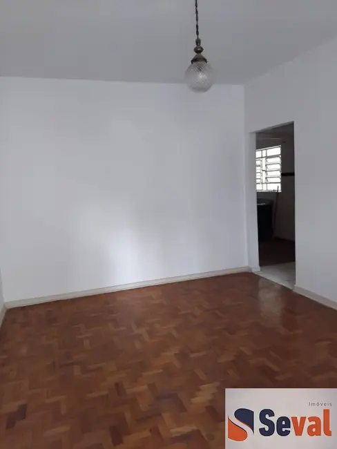 Casa com 2 quartos para alugar, 85m2 em Vila Dom Pedro I, São Paulo - SP - imagem 8 Foto 8 de Casa com 2 quartos para alugar, 85m2 em Vila Dom Pedro I, São Paulo - SP