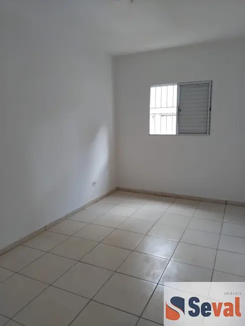 Casa com 2 quartos para alugar, 85m2 em Vila Dom Pedro I, São Paulo - SP - imagem 6 Foto 6 de Casa com 2 quartos para alugar, 85m2 em Vila Dom Pedro I, São Paulo - SP