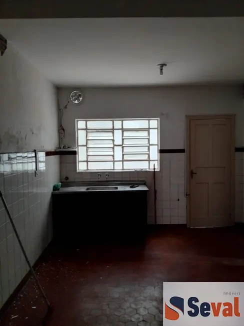 Casa com 2 quartos para alugar, 85m2 em Vila Dom Pedro I, São Paulo - SP - imagem 9 Foto 9 de Casa com 2 quartos para alugar, 85m2 em Vila Dom Pedro I, São Paulo - SP