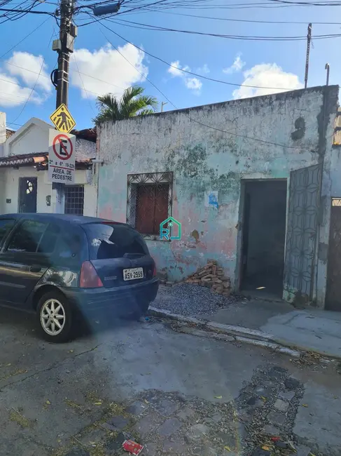 Foto 2 de Terreno / Lote com 1 quarto à venda, 300m2 em Quintas, Natal - RN