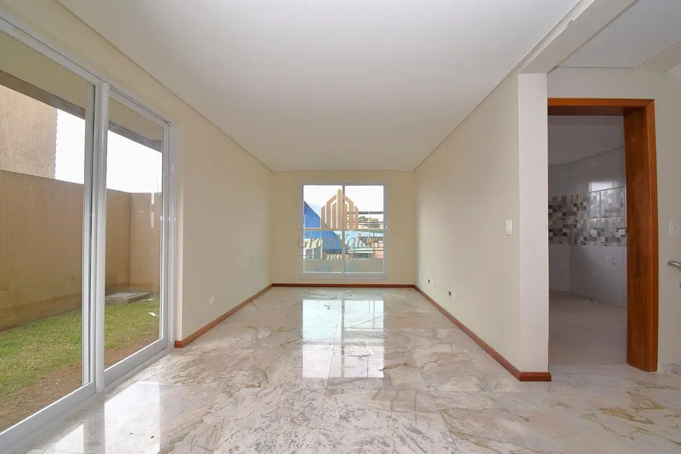 Foto 2 de Sobrado com 3 quartos à venda, 186m2 em Boa Vista, Curitiba - PR