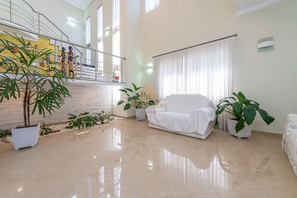 Casa com 3 quartos à venda, 356m2 em Umbará, Curitiba - PR - imagem 8 Foto 8 de Casa com 3 quartos à venda, 356m2 em Umbará, Curitiba - PR