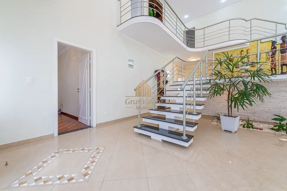 Casa com 3 quartos à venda, 356m2 em Umbará, Curitiba - PR - imagem 7 Foto 7 de Casa com 3 quartos à venda, 356m2 em Umbará, Curitiba - PR