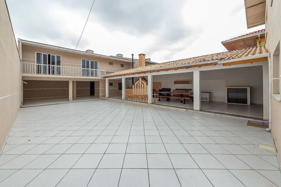 Foto 2 de Casa com 6 quartos à venda, 390m2 em Novo Mundo, Curitiba - PR