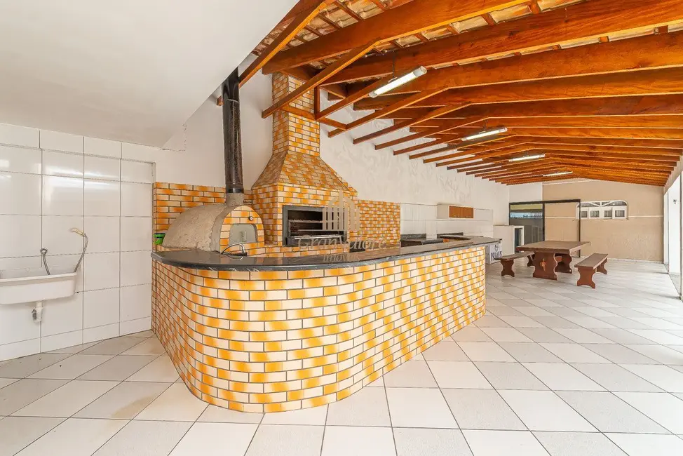 Foto 9 de Casa com 6 quartos à venda, 390m2 em Novo Mundo, Curitiba - PR