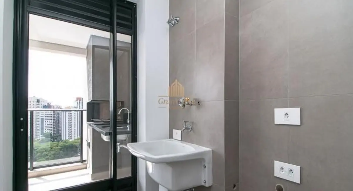 Foto 5 de Apartamento com 2 quartos à venda, 90m2 em Cabral, Curitiba - PR