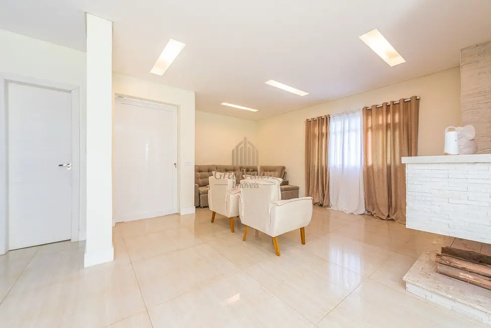 Foto 6 de Casa com 3 quartos à venda, 280m2 em Santa Terezinha, Colombo - PR