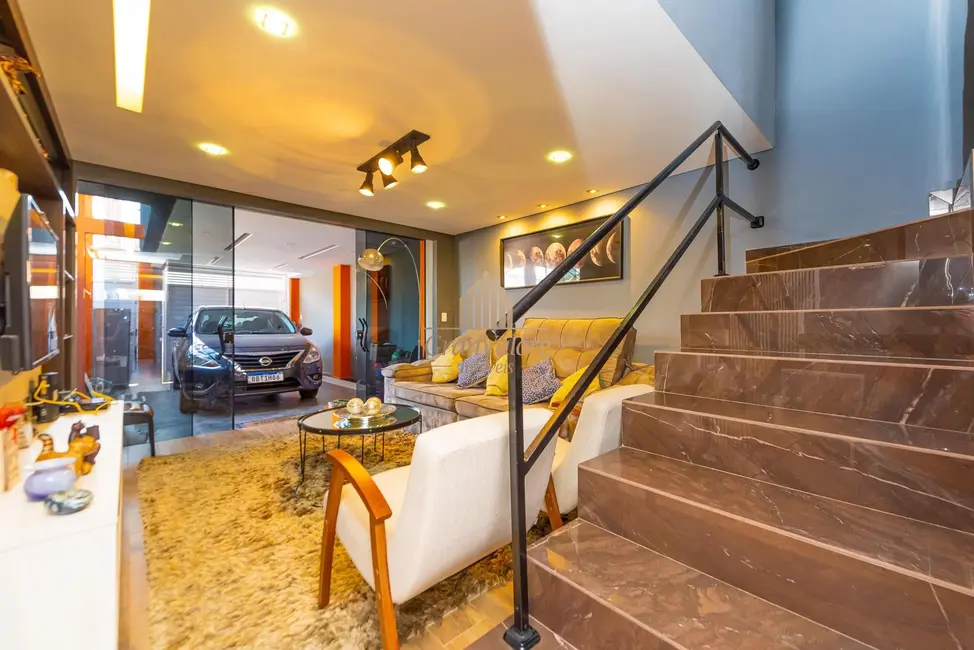 Sobrado com 3 quartos à venda, 134m2 em Boqueirão, Curitiba - PR - imagem 5 Foto 5 de Sobrado com 3 quartos à venda, 134m2 em Boqueirão, Curitiba - PR