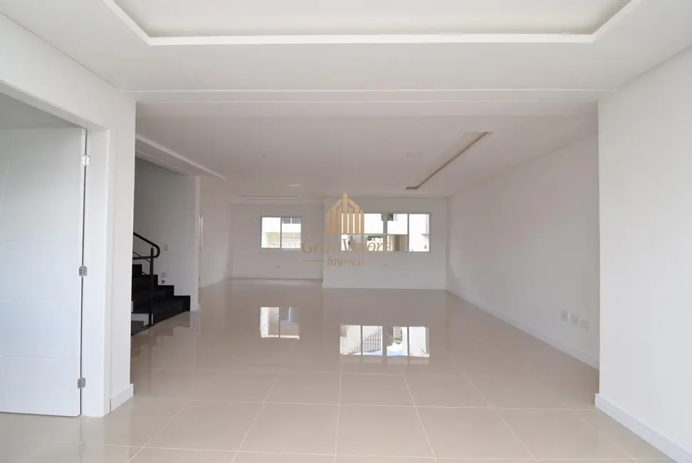 Casa com 3 quartos à venda, 295m2 em Campo Comprido, Curitiba - PR - imagem 3 Foto 3 de Casa com 3 quartos à venda, 295m2 em Campo Comprido, Curitiba - PR