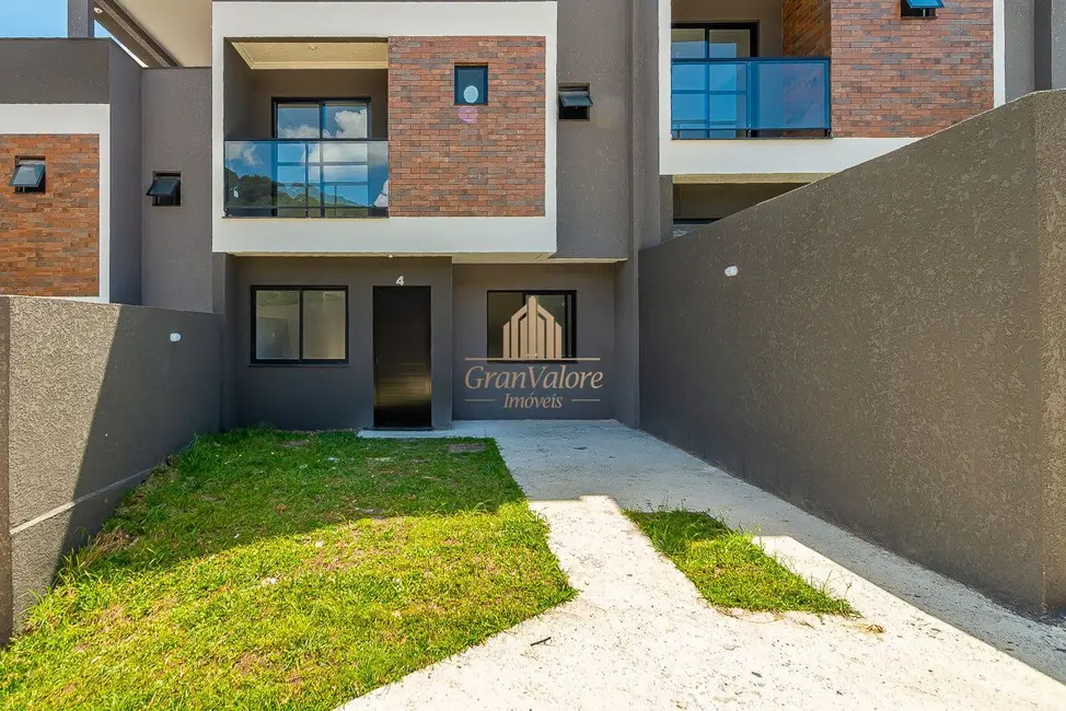 Sobrado com 3 quartos à venda, 119m2 em Uberaba, Curitiba - PR - imagem 4 Foto 4 de Sobrado com 3 quartos à venda, 119m2 em Uberaba, Curitiba - PR