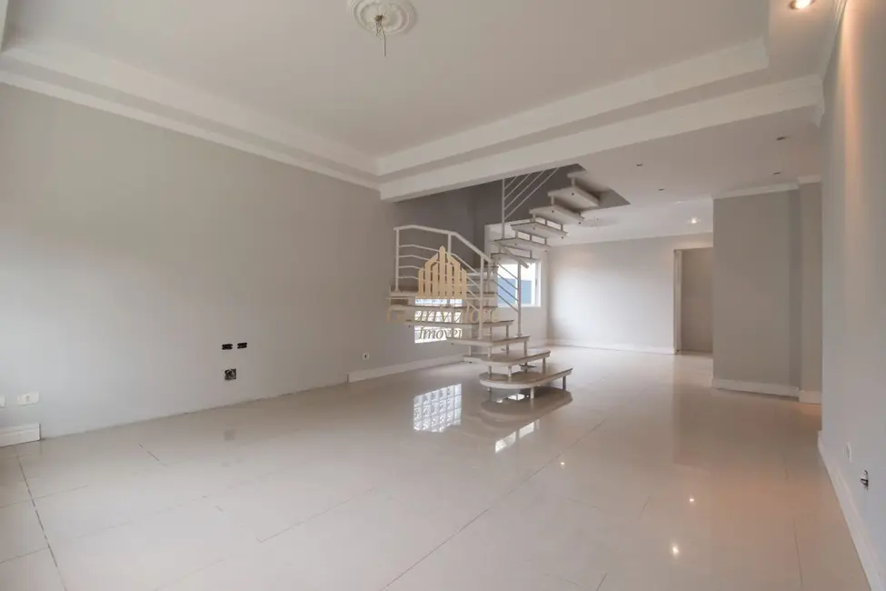 Foto 3 de Casa com 5 quartos à venda, 300m2 em Pinheirinho, Curitiba - PR