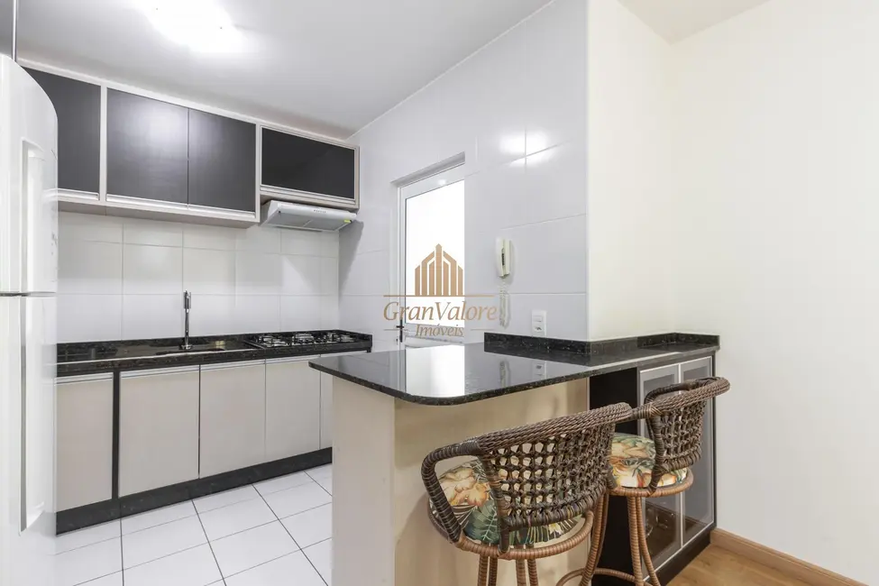 Foto 6 de Apartamento com 2 quartos à venda, 73m2 em Cristo Rei, Curitiba - PR