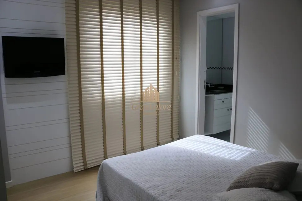 Foto 6 de Apartamento com 2 quartos à venda, 73m2 em Cristo Rei, Curitiba - PR