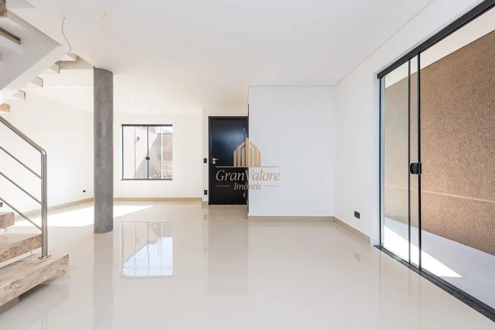 Casa com 3 quartos à venda, 109m2 em Uberaba, Curitiba - PR - imagem 9 Foto 9 de Casa com 3 quartos à venda, 109m2 em Uberaba, Curitiba - PR