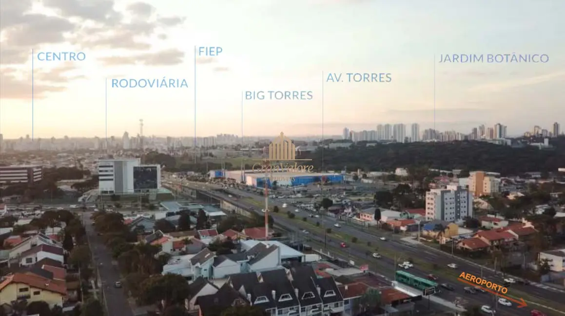 Casa com 3 quartos à venda, 179m2 em Guabirotuba, Curitiba - PR - imagem 8 Foto 8 de Casa com 3 quartos à venda, 179m2 em Guabirotuba, Curitiba - PR