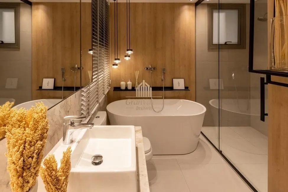 Apartamento com 3 quartos à venda, 151m2 em Batel, Curitiba - PR - imagem 7 Foto 7 de Apartamento com 3 quartos à venda, 151m2 em Batel, Curitiba - PR