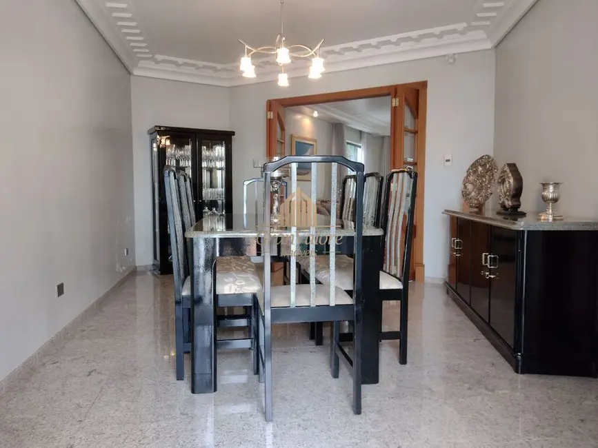 Casa com 3 quartos à venda, 340m2 em Boa Vista, Curitiba - PR - imagem 7 Foto 7 de Casa com 3 quartos à venda, 340m2 em Boa Vista, Curitiba - PR