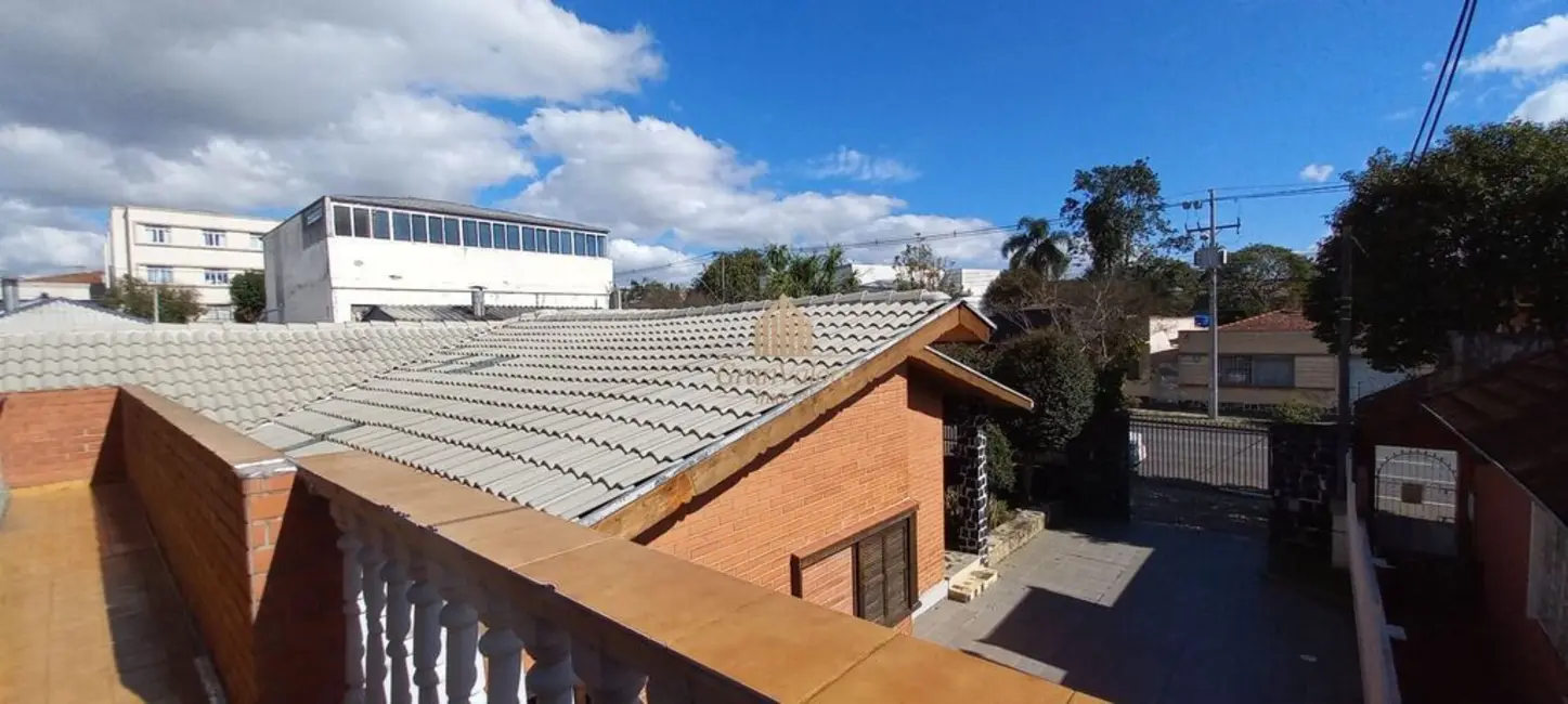 Casa com 5 quartos à venda, 298m2 em Rebouças, Curitiba - PR - imagem 9 Foto 9 de Casa com 5 quartos à venda, 298m2 em Rebouças, Curitiba - PR