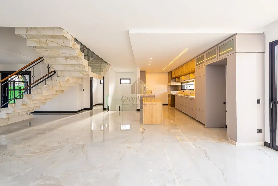 Casa com 4 quartos à venda, 358m2 em Campo Comprido, Curitiba - PR - imagem 4 Foto 4 de Casa com 4 quartos à venda, 358m2 em Campo Comprido, Curitiba - PR