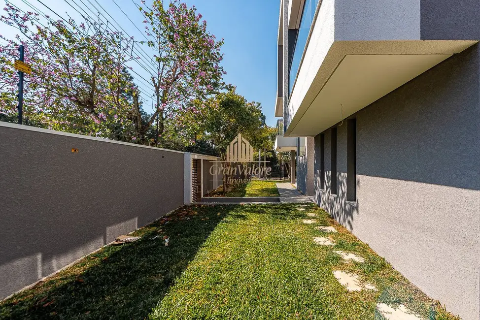 Sobrado com 3 quartos à venda, 191m2 em Cajuru, Curitiba - PR - imagem 9 Foto 9 de Sobrado com 3 quartos à venda, 191m2 em Cajuru, Curitiba - PR