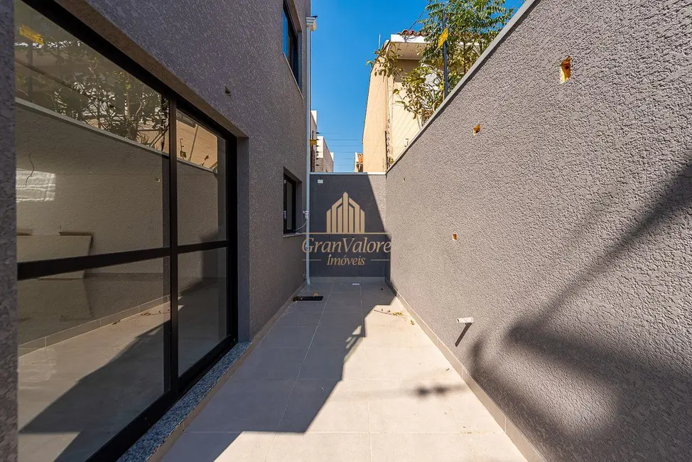 Sobrado com 3 quartos à venda, 191m2 em Cajuru, Curitiba - PR - imagem 8 Foto 8 de Sobrado com 3 quartos à venda, 191m2 em Cajuru, Curitiba - PR