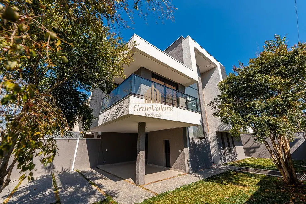 Sobrado com 3 quartos à venda, 191m2 em Cajuru, Curitiba - PR - imagem 5 Foto 5 de Sobrado com 3 quartos à venda, 191m2 em Cajuru, Curitiba - PR