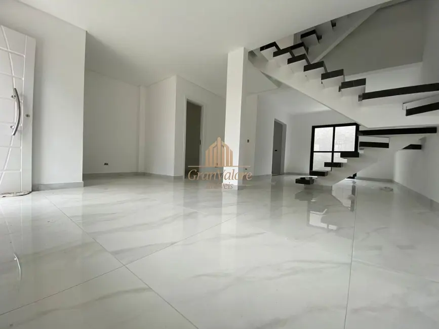 Sobrado com 3 quartos à venda, 168m2 em Boneca do Iguaçu, Sao Jose Dos Pinhais - PR - imagem 5 Foto 5 de Sobrado com 3 quartos à venda, 168m2 em Boneca do Iguaçu, Sao Jose Dos Pinhais - PR