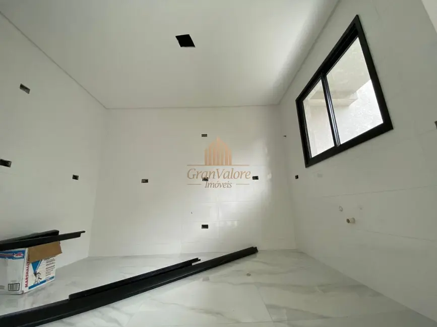 Sobrado com 3 quartos à venda, 168m2 em Boneca do Iguaçu, Sao Jose Dos Pinhais - PR - imagem 7 Foto 7 de Sobrado com 3 quartos à venda, 168m2 em Boneca do Iguaçu, Sao Jose Dos Pinhais - PR