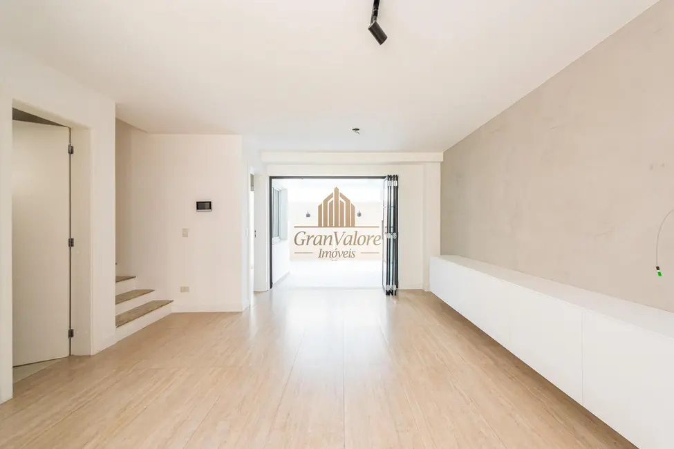 Foto 2 de Casa com 4 quartos à venda, 132m2 em Portão, Curitiba - PR