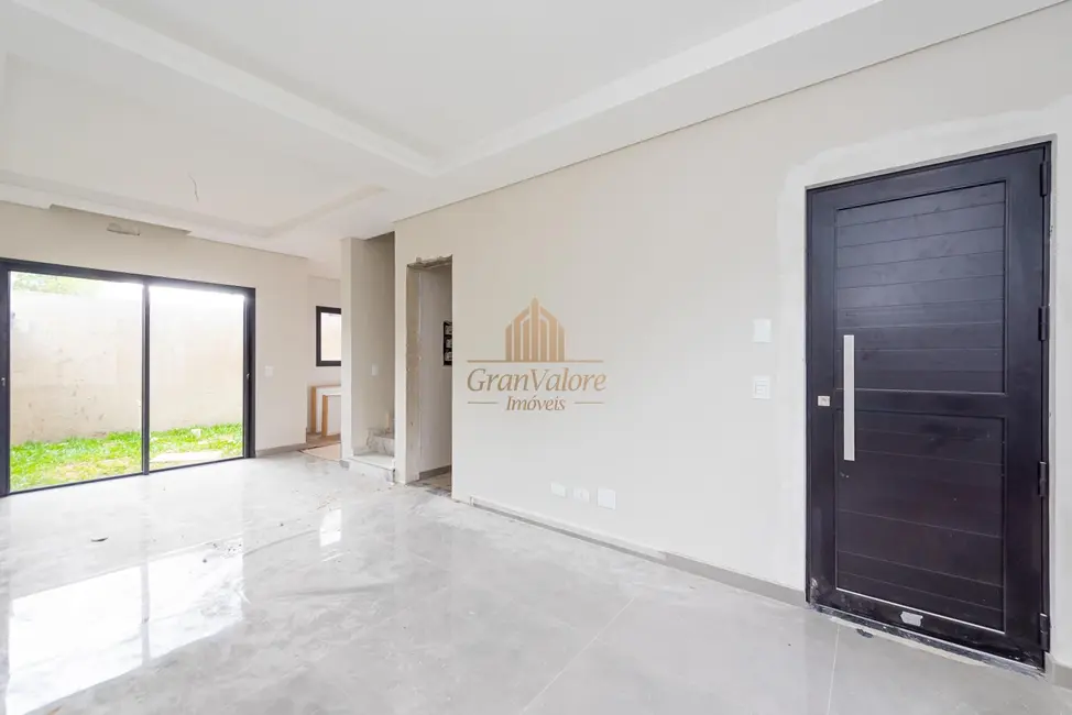 Casa com 4 quartos à venda, 122m2 em Uberaba, Curitiba - PR - imagem 8 Foto 8 de Casa com 4 quartos à venda, 122m2 em Uberaba, Curitiba - PR