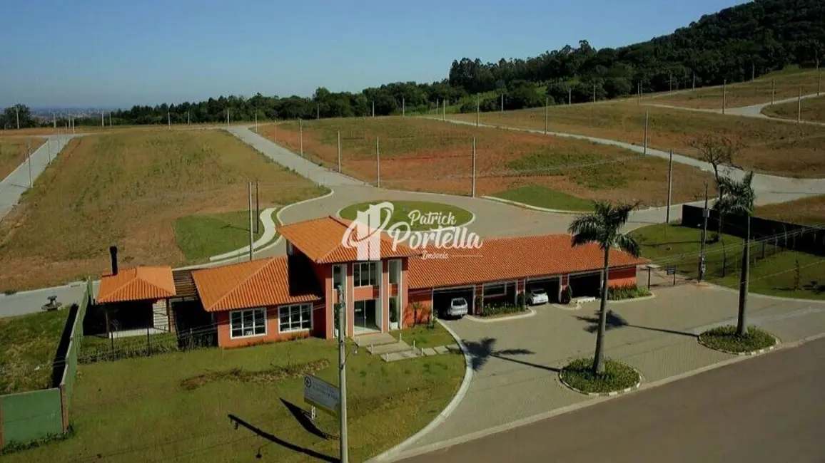 Foto 1 de Terreno / Lote à venda, 300m2 em Tomazetti, Santa Maria - RS