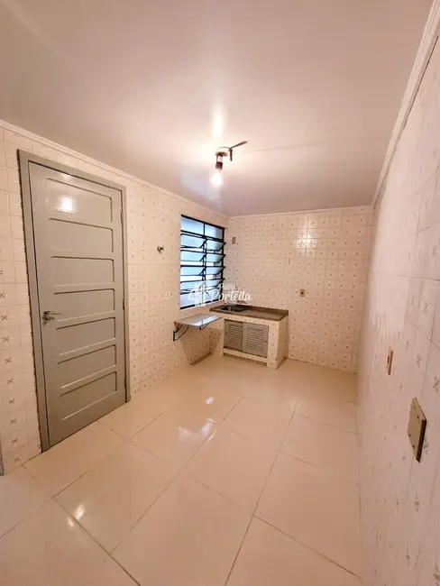 Apartamento com 3 quartos para alugar, 120m2 em Centro, Santa Maria - RS - imagem 6 Foto 6 de Apartamento com 3 quartos para alugar, 120m2 em Centro, Santa Maria - RS