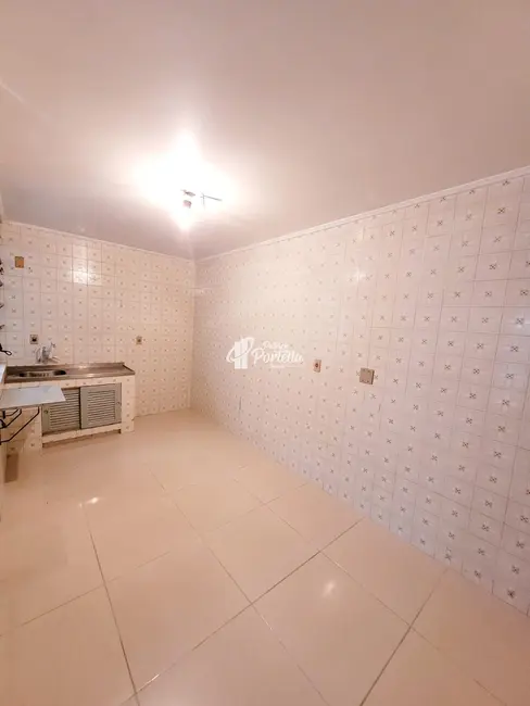 Apartamento com 3 quartos para alugar, 120m2 em Centro, Santa Maria - RS - imagem 4 Foto 4 de Apartamento com 3 quartos para alugar, 120m2 em Centro, Santa Maria - RS