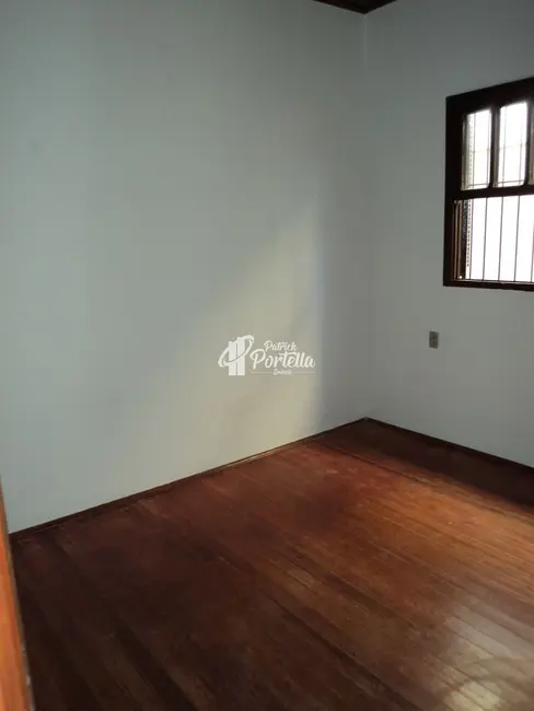 Foto 7 de Casa com 2 quartos para alugar, 70m2 em Nossa Senhora de Fátima, Santa Maria - RS