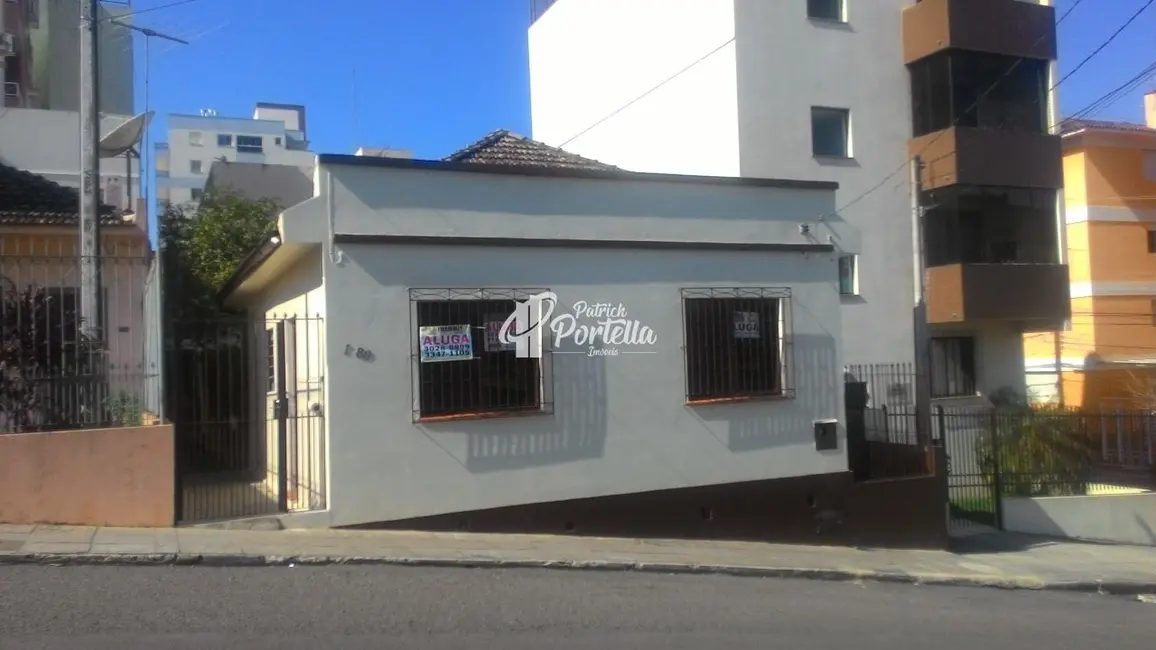 Foto 1 de Casa com 2 quartos para alugar, 70m2 em Nossa Senhora de Fátima, Santa Maria - RS